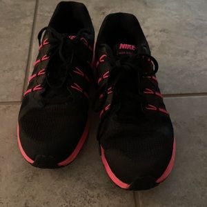 Used like New Nike Max Dynasty woman running shoe